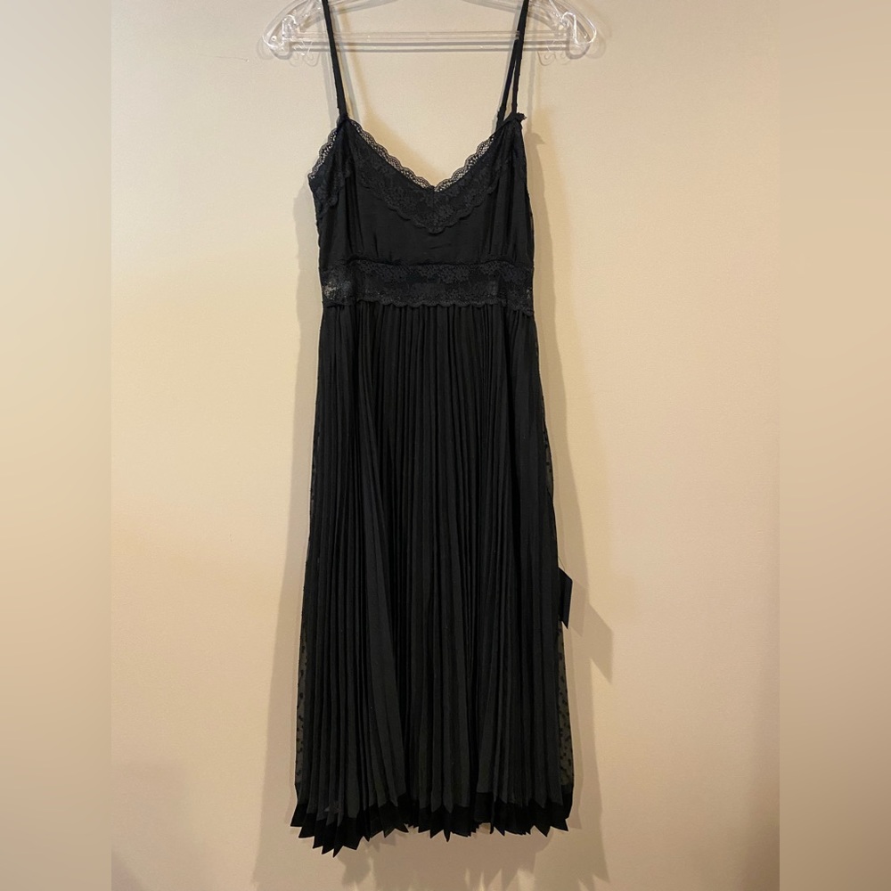 Black Lace Polka Dot Pleated Midi Dress
